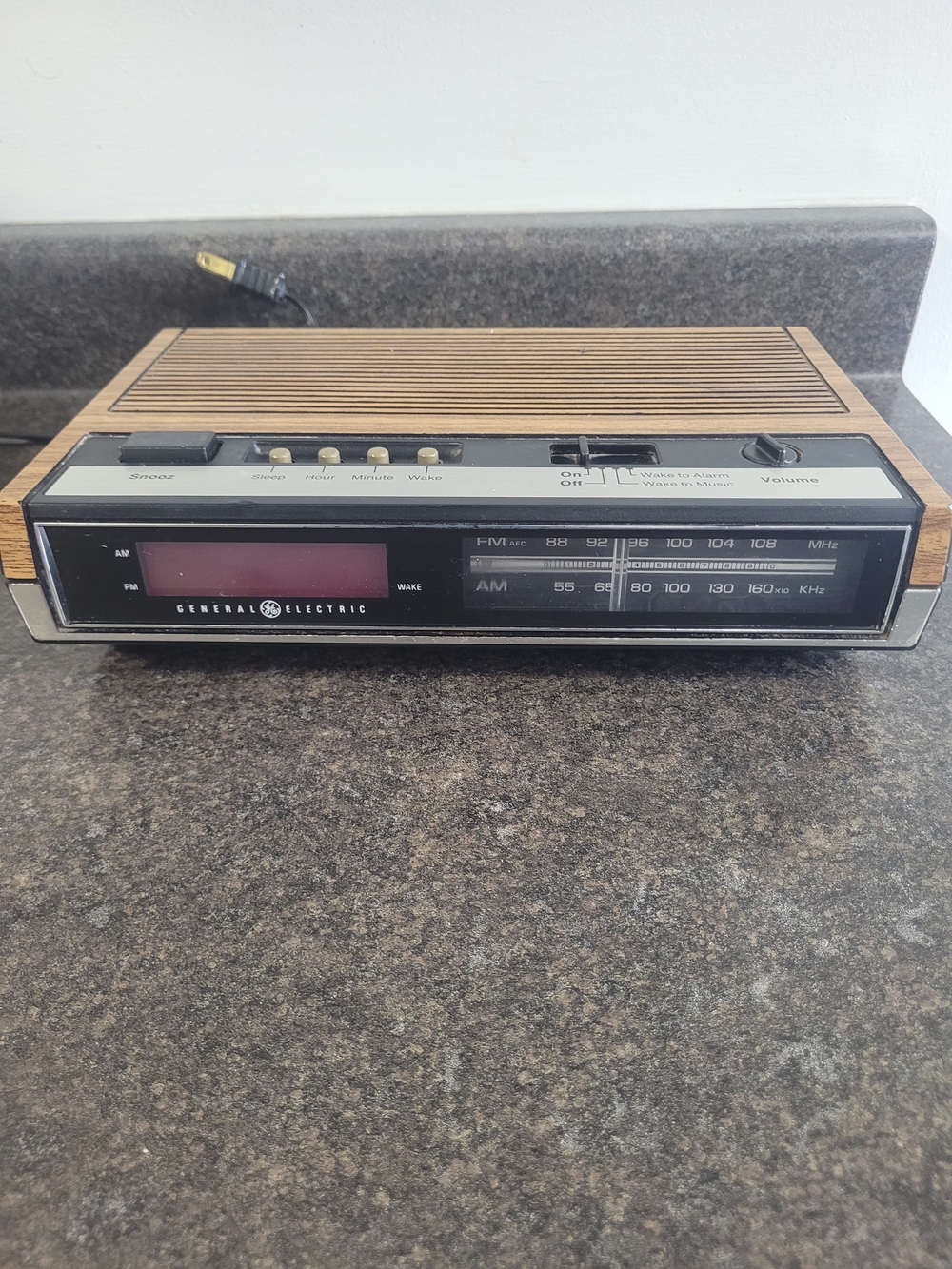 Vintage General Electric AM/FM Alarm Clock Radio Woodgrain Finish